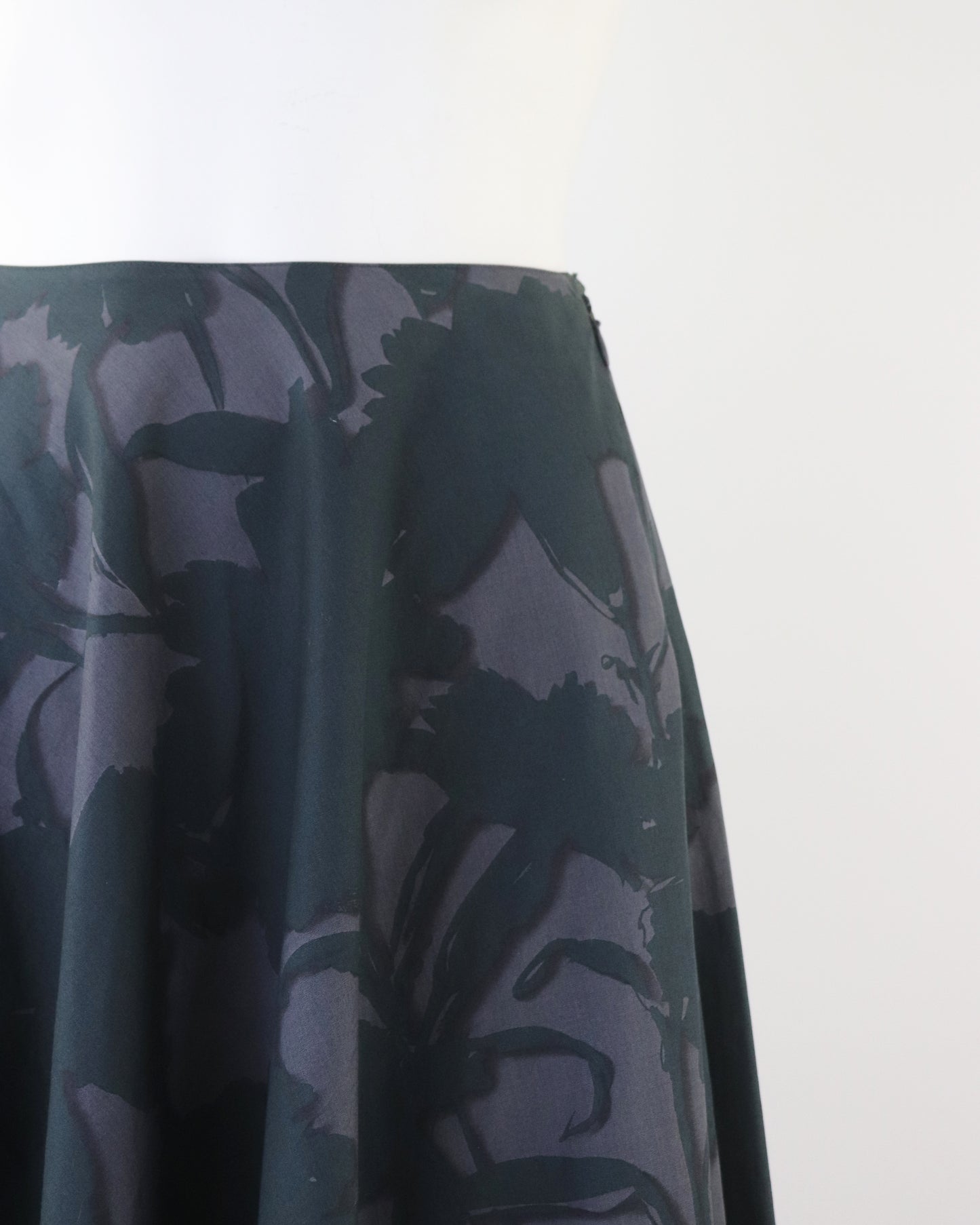 Vintage S/S 2001 Prada Floral Print Circle Midi Skirt / XS