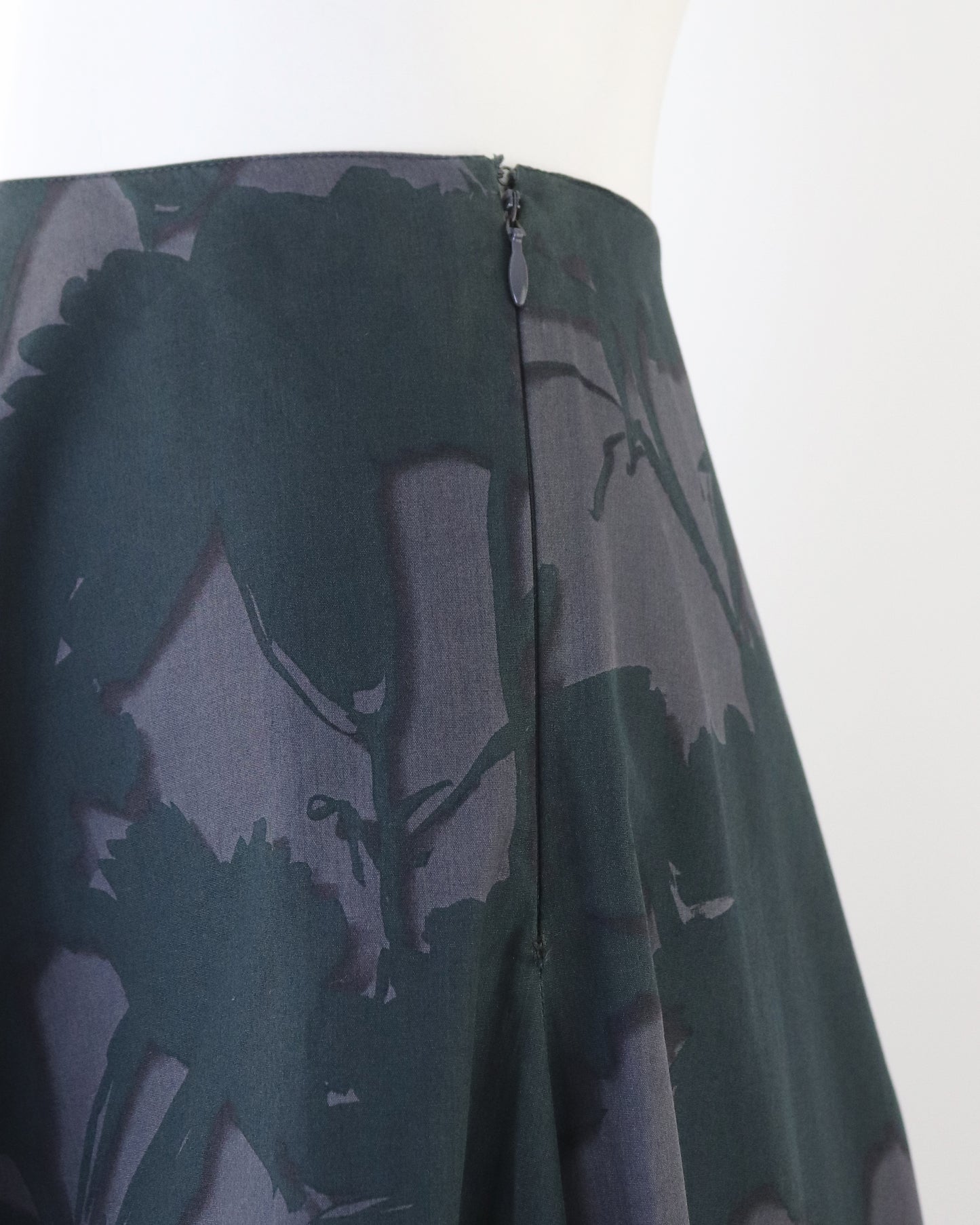 Vintage S/S 2001 Prada Floral Print Circle Midi Skirt / XS