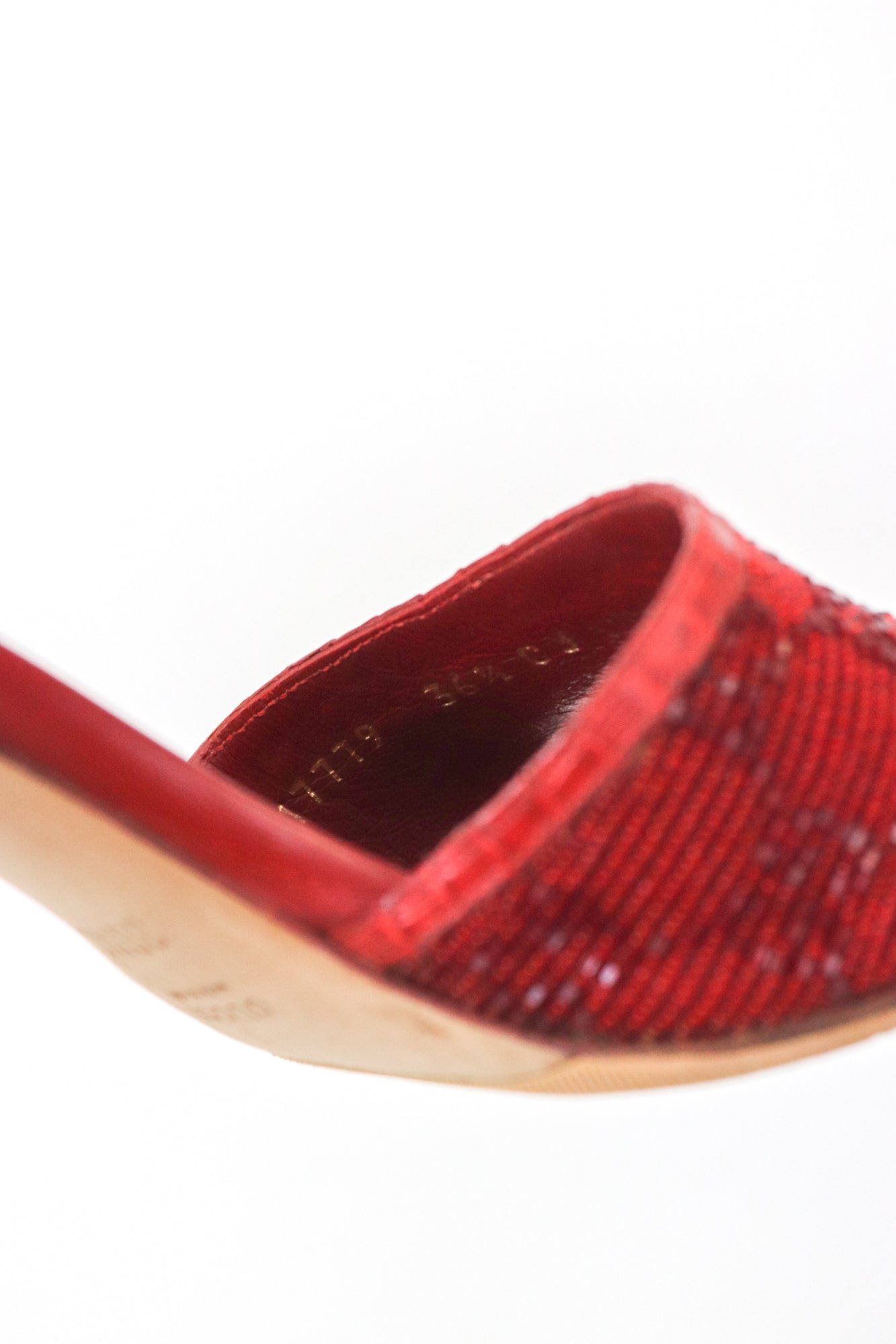 Vintage Gucci by Tom Ford GG Monogram Red Beaded Mules Reptile Leather Heels / 36.5 (US 6.5)