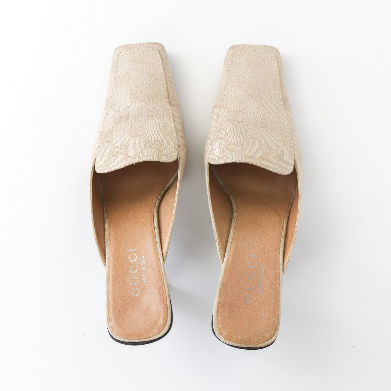 Vintage Gucci by Tom Ford Beige GG Logo Monogram Mules Square Toe Heels / 37 (US 7)