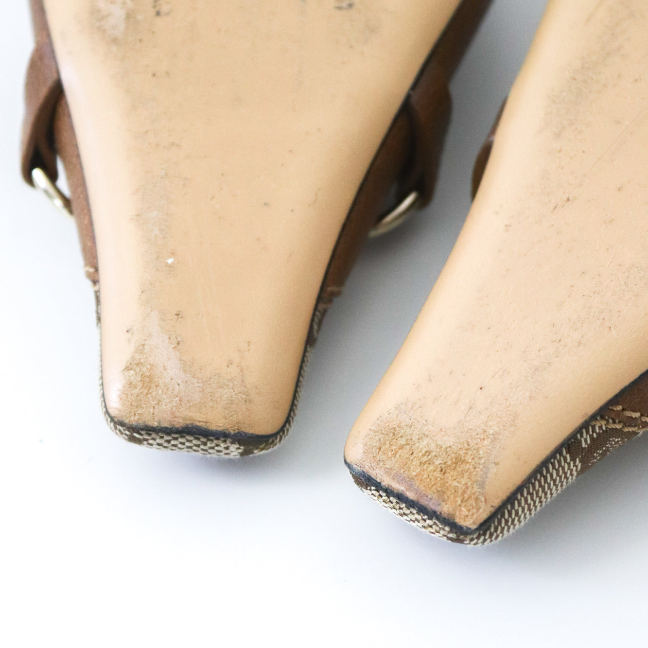 Vintage Gucci by Tom Ford Beige GG Monogram Mules Chain Horsebit Heels / 39 (US 9)