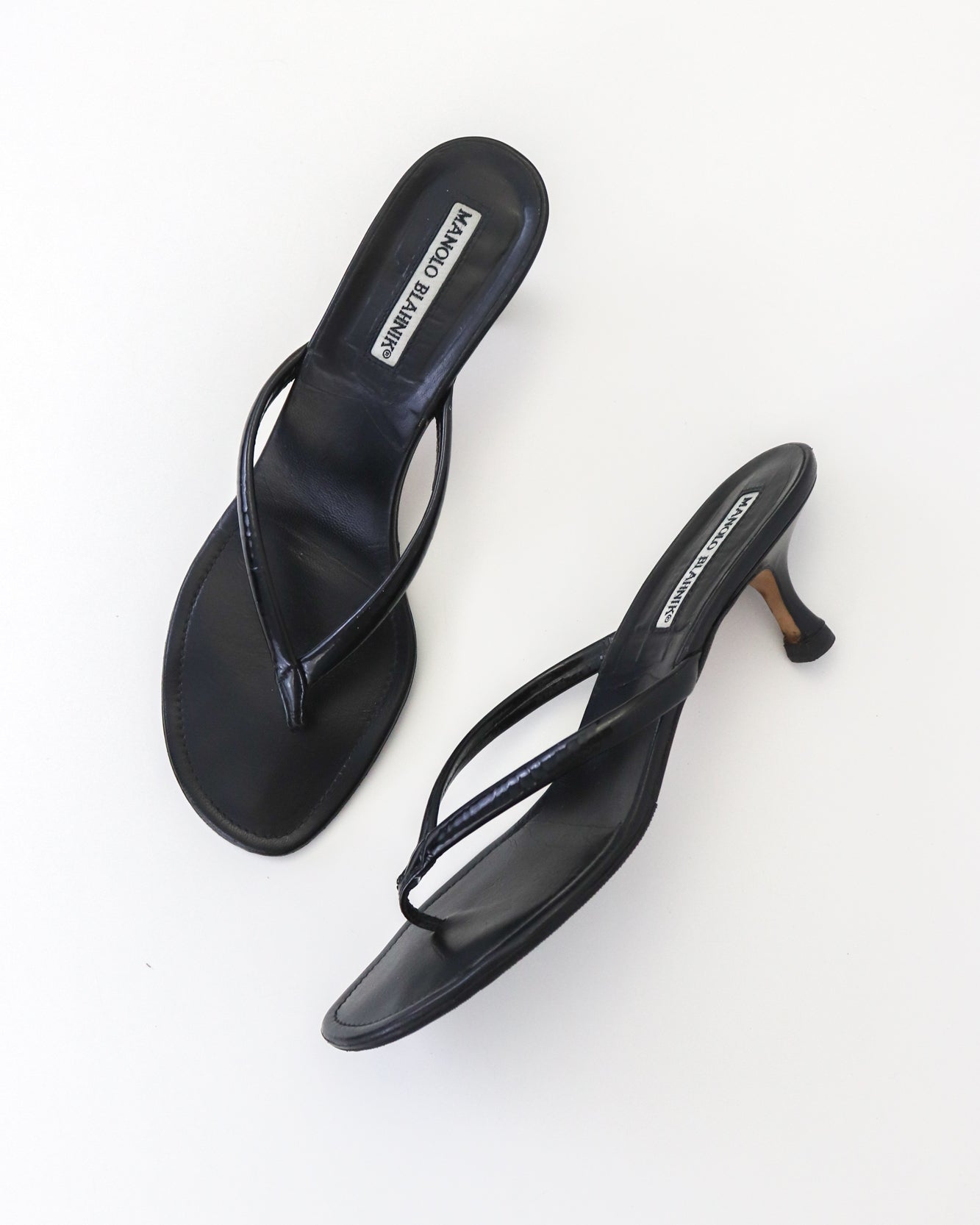 ♡*♡様 MANOLO BLAHNIK ブラック ポインテッドトゥミュール 38 Vintage Manolo Blahnik Black Leather Kitten Heel Thong Mules
