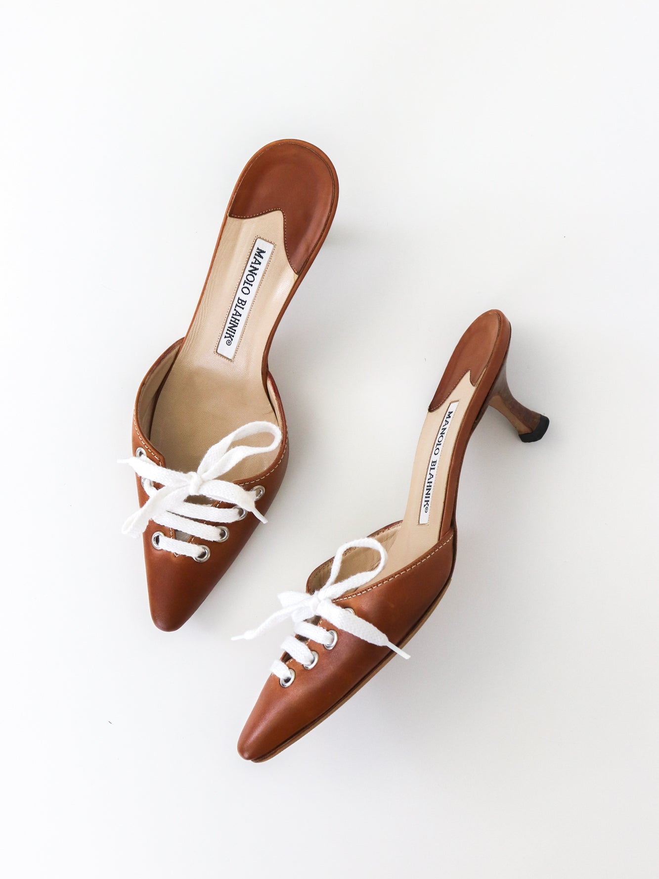 Vintage Manolo Blahnik Sneaker Mules Shoelaces Detail Kitten Heels / 36.5 (US 6.5)