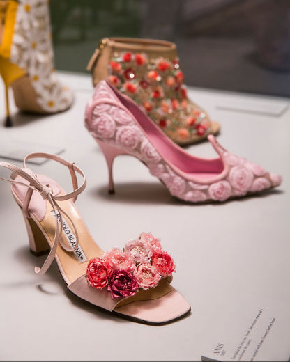 Vintage 1997 Manolo Blahnik Pink Flower Applique Mule Heels / 36 (US 6)