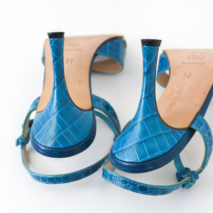 Vintage Manolo Blahnik Callamu Blue Croc Ankle Strap Heels / 37 (US 7)