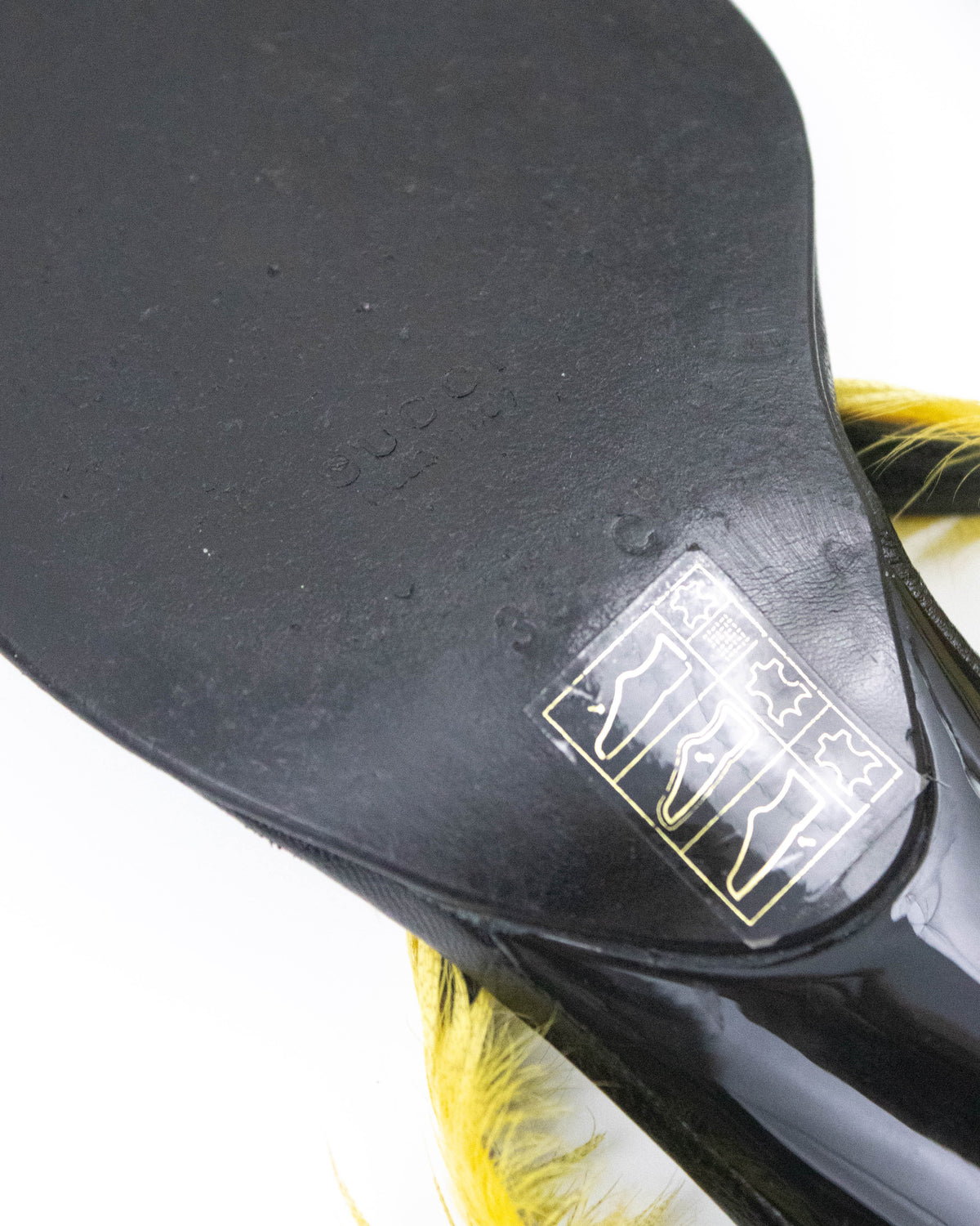 Vintage S/S 1999 Gucci Runway Yellow Feather Thong Mules / 36 (US 6)