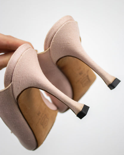 Vintage 1997 Manolo Blahnik Pink Flower Applique Mule Heels / 36 (US 6)