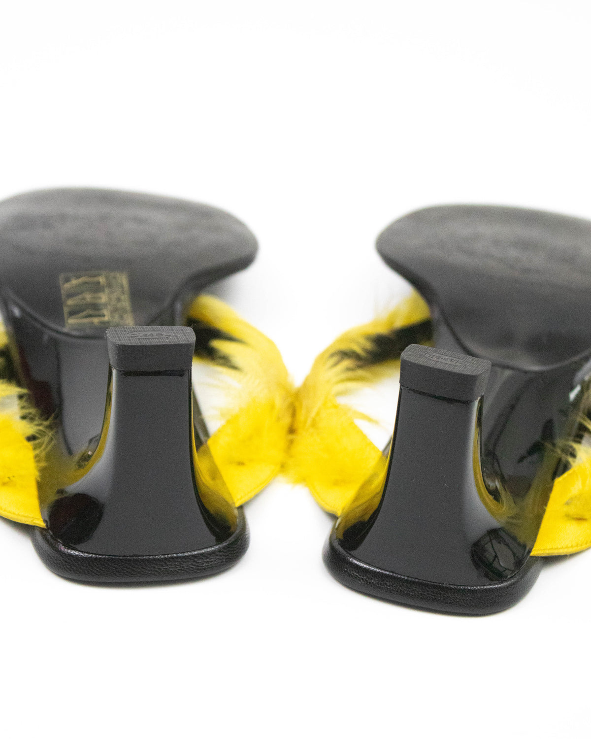 Vintage S/S 1999 Gucci Runway Yellow Feather Thong Mules / 36 (US 6)