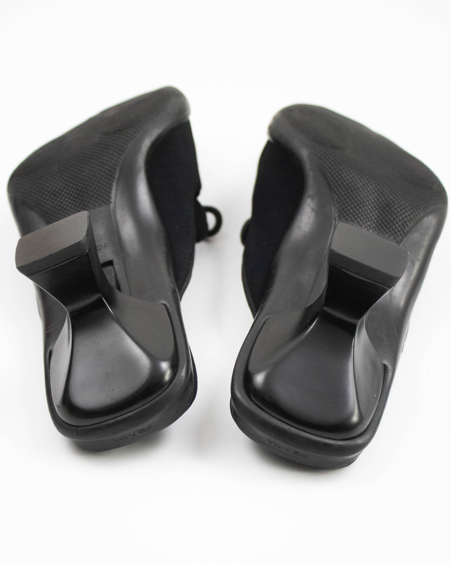 Vintage F/W 1999 Prada Black Nylon Kitten Heel Mules / 36.5 (US 6.5)