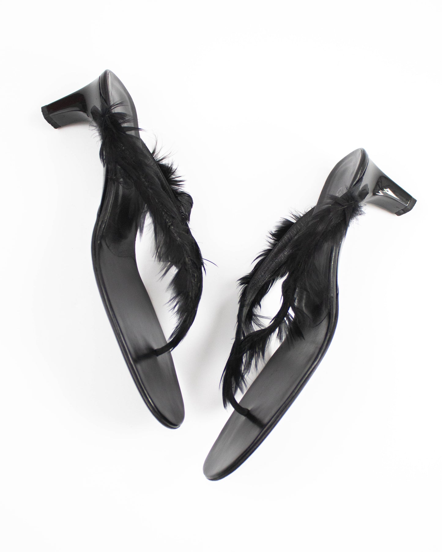 Vintage S/S 1999 Gucci Black Feather Thong Mule Runway Heels / 38.5 (US 8.5)