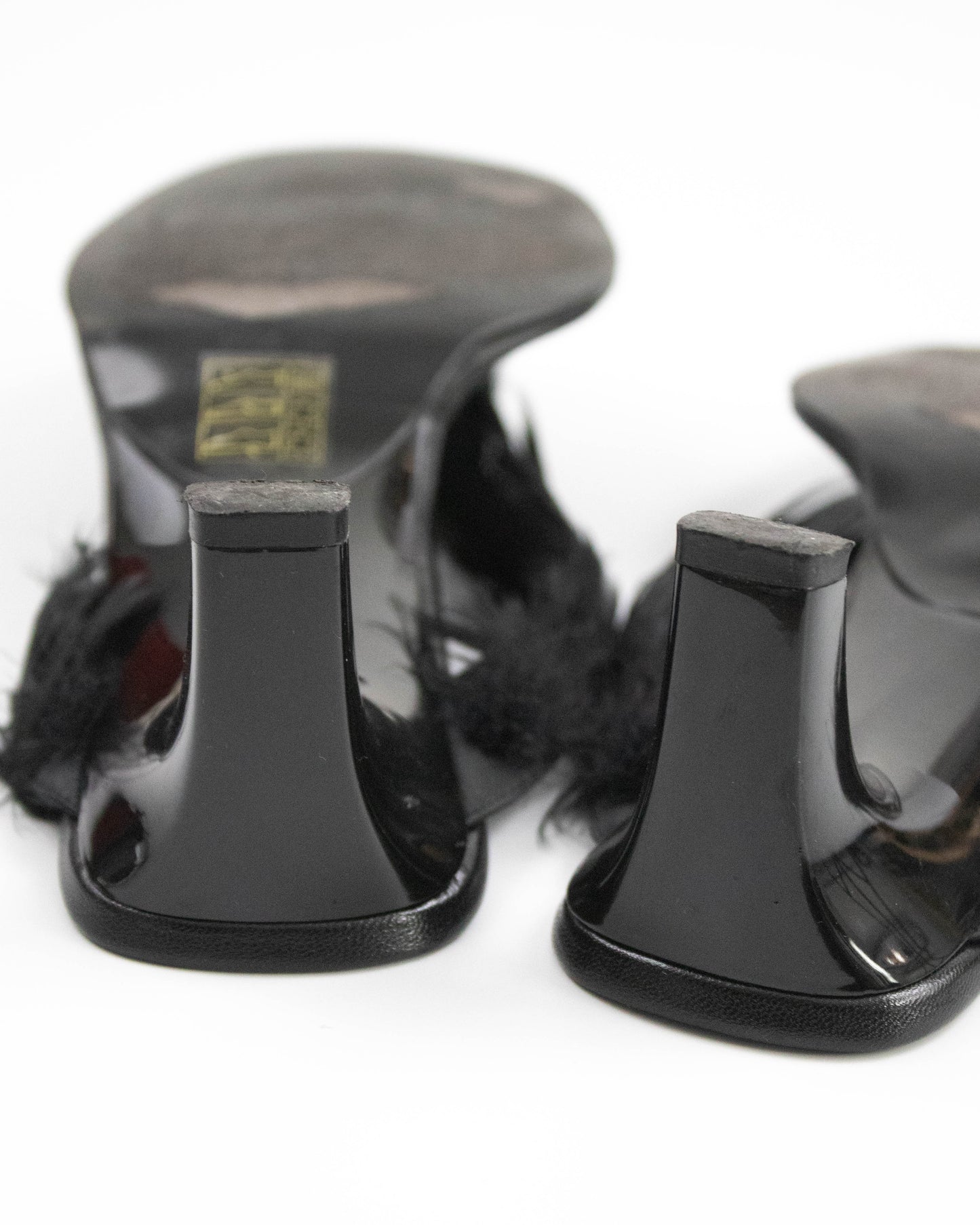 Vintage S/S 1999 Gucci Black Feather Thong Mule Runway Heels / 38.5 (US 8.5)