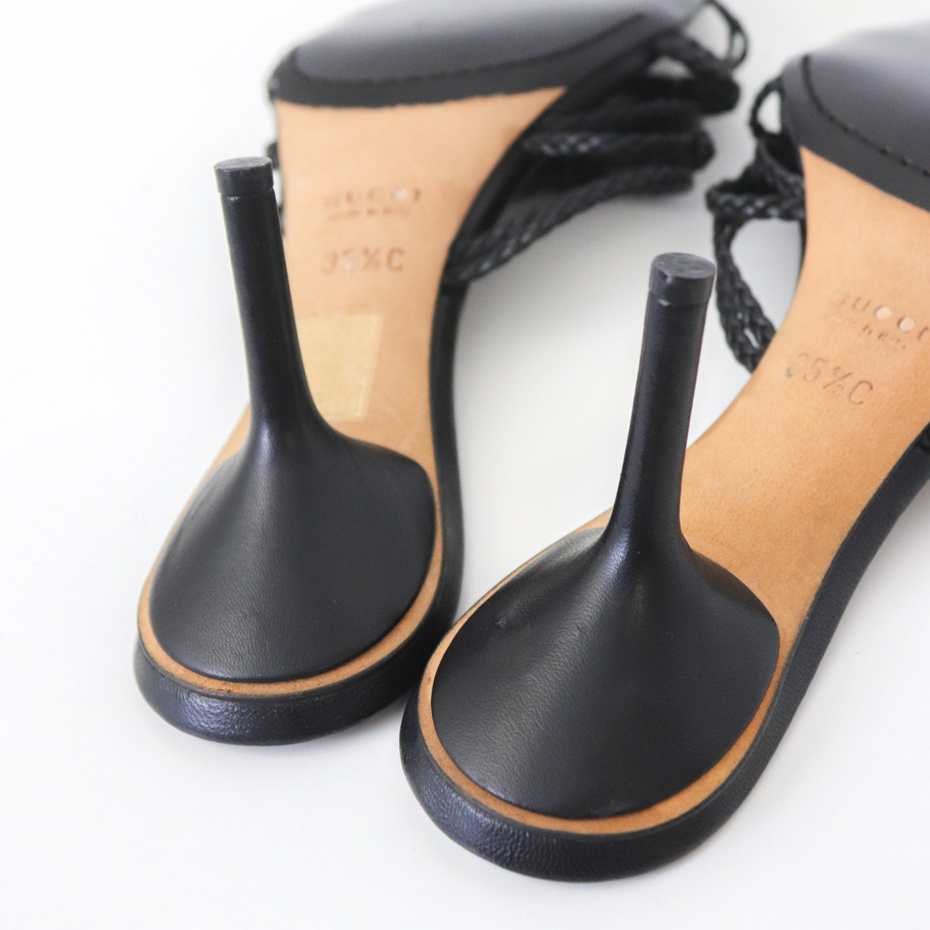 Vintage F/W 2002 Gucci by Tom Ford Black Braided Leather Mules / 35.5 (US 5.5)