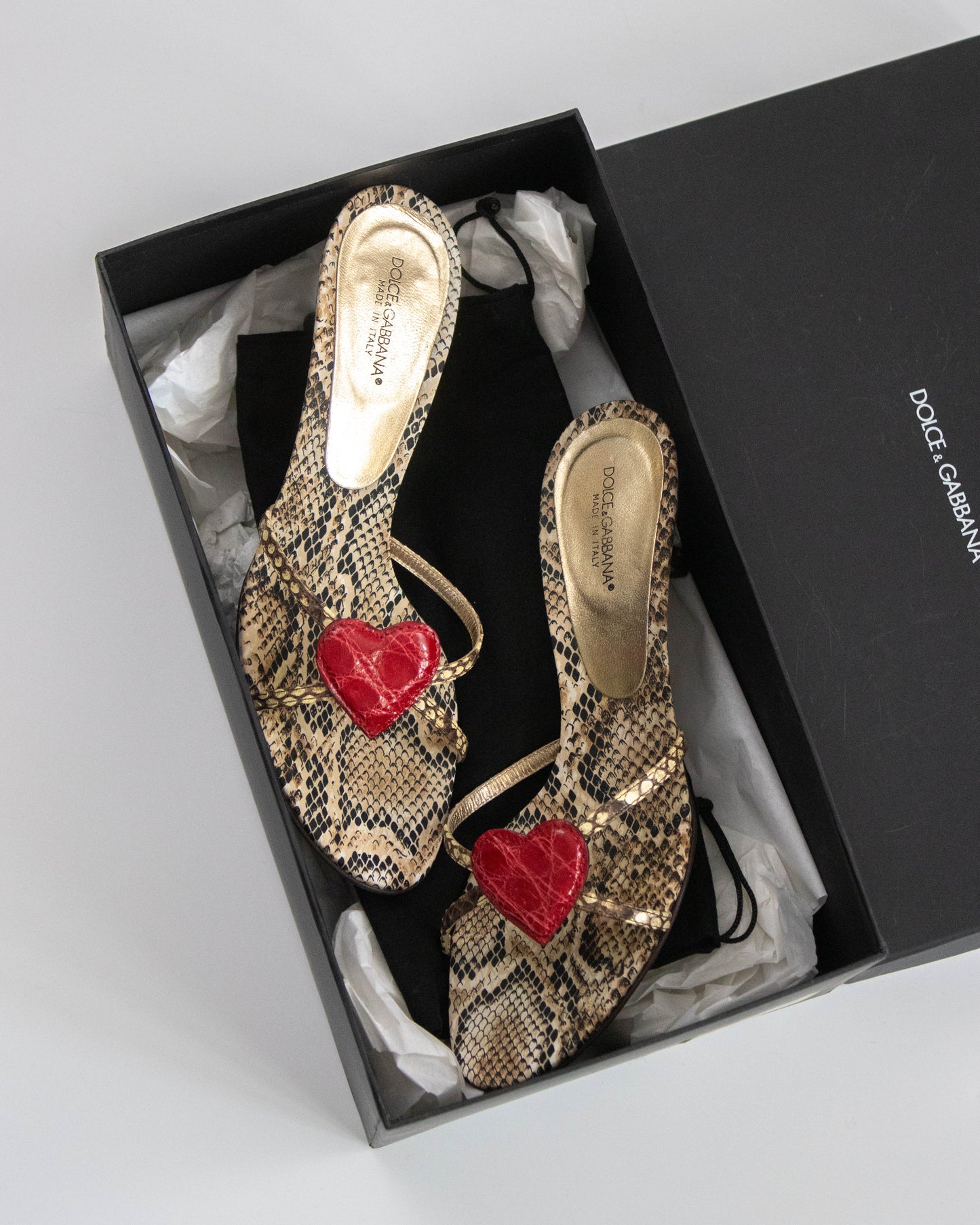 Vintage S/S 2005 Dolce&Gabbana Python Print Heart Detail Mule Heels / 37 (US 7)