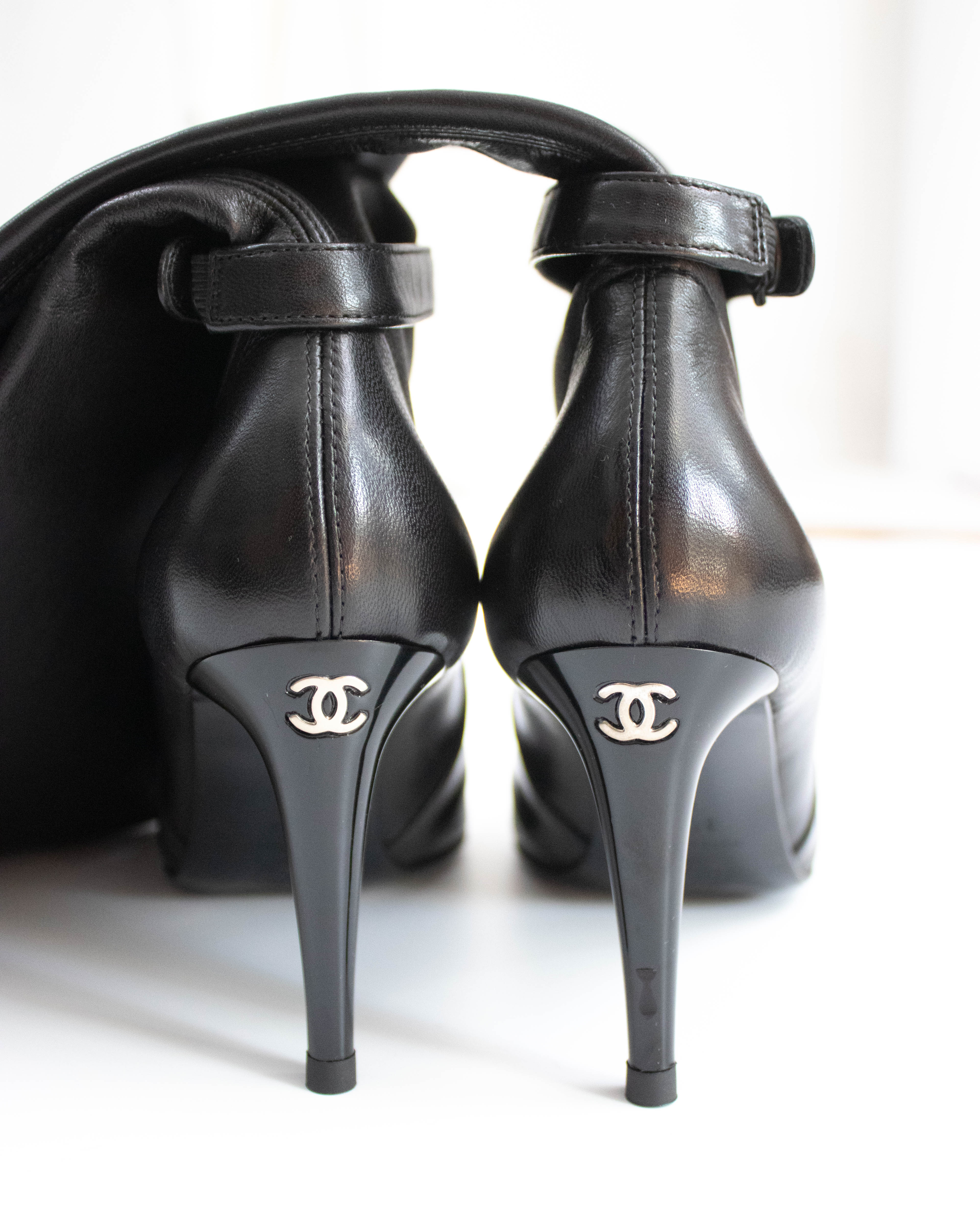F/W 2005 Chanel Thigh-High Iconic Runway Boots / The Devil Wears