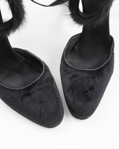 Vintage F/W 2004 Gucci by Tom Ford Runway Black Ankle Wrap Heels Fur Trim Detail / 39 (US 9)