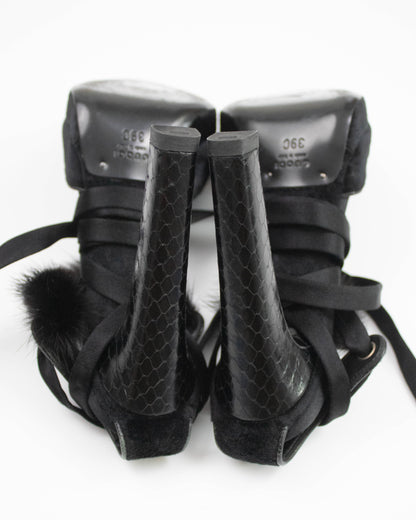 Vintage F/W 2004 Gucci by Tom Ford Runway Black Ankle Wrap Heels Fur Trim Detail / 39 (US 9)