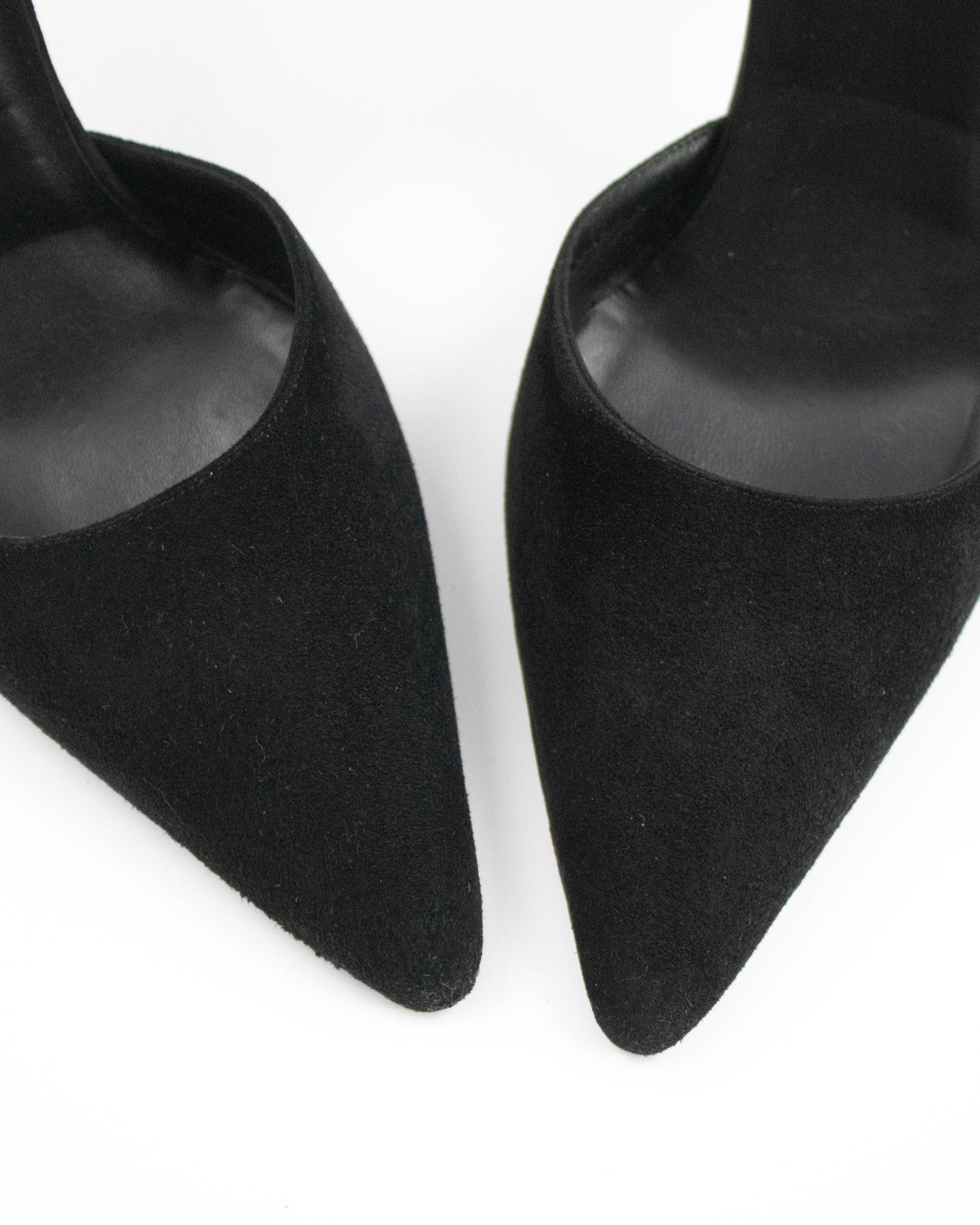 Vintage Gucci by Tom Ford Black Suede Pumps Logo Plate Detail / 35.5 (US 5.5)