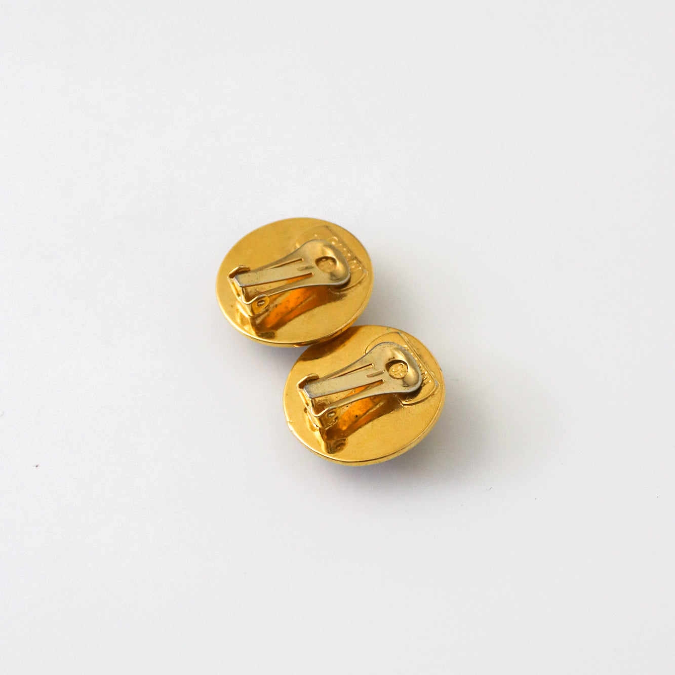Vintage 1990s Gianni Versace Gold Medusa Head Clip-On Earrings