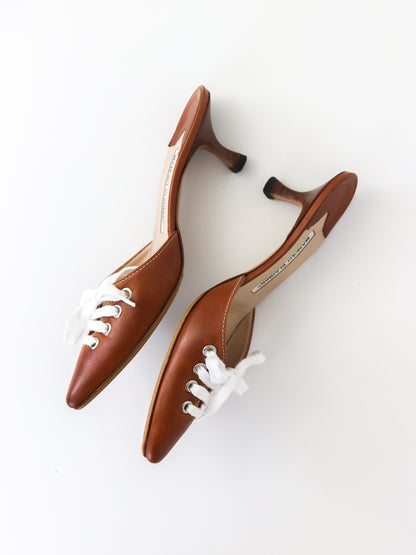Vintage Manolo Blahnik Sneaker Mules Shoelaces Detail Kitten Heels / 36.5 (US 6.5)