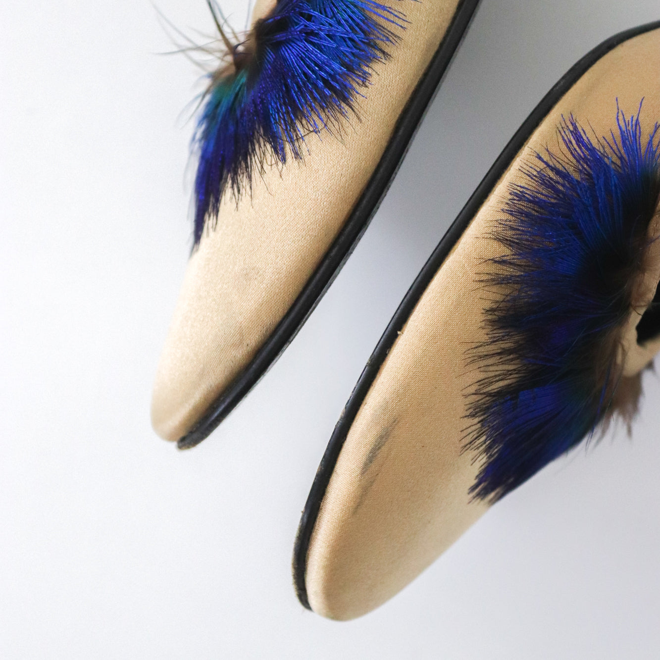 Vintage S/S 1999 Gucci Tom Ford Runway Satin Peacock Feather Kitten Heel Mules / 36.5 (US 6.5)