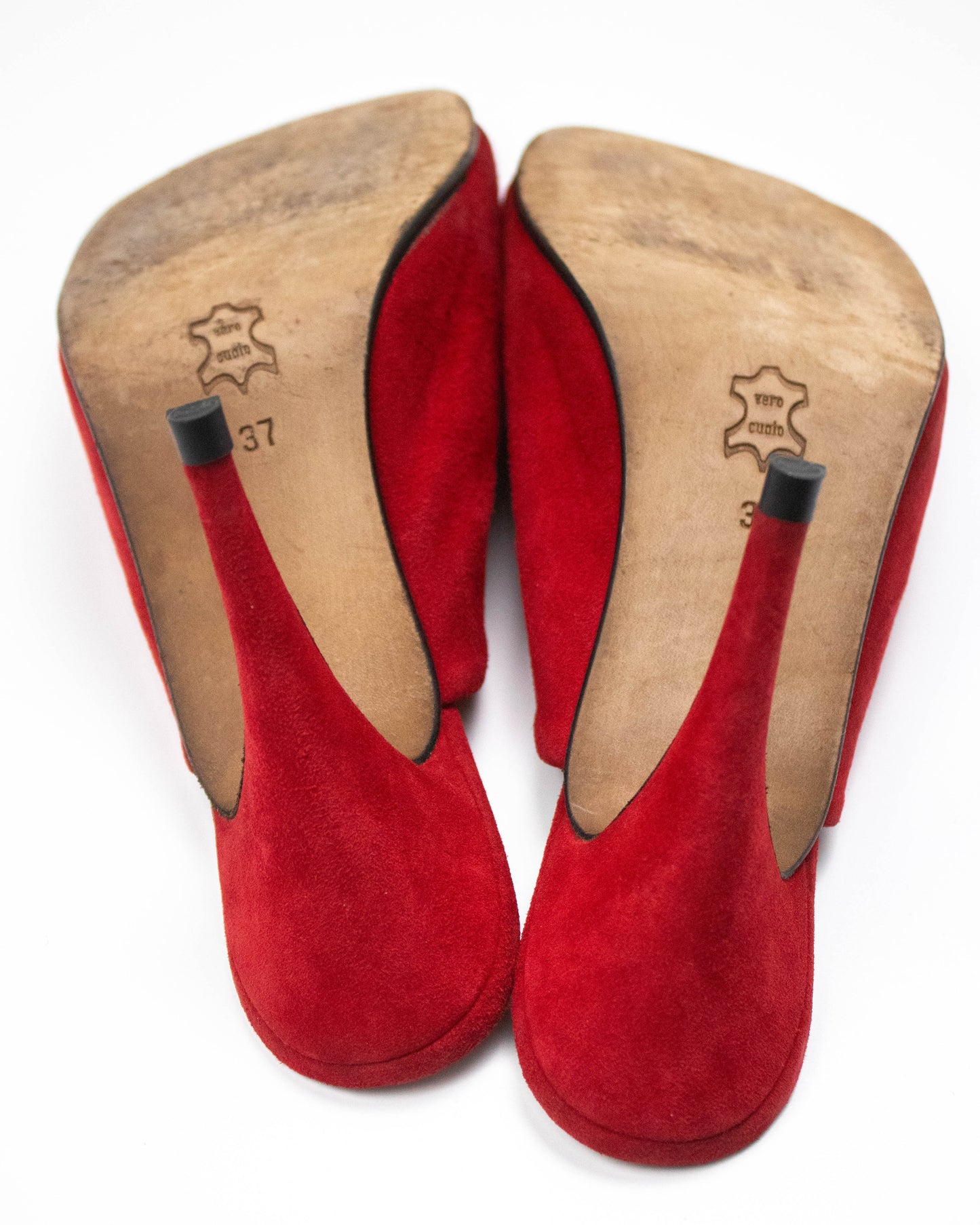 Vintage S/S 2000 Vivienne Westwood Red Suede Animal Toe Mule Heels / 37 (US 7)