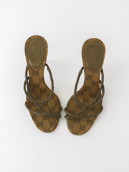Vintage F/W 2002 Gucci by Tom Ford GG Monogram Braided Leather Mules / 35 (US 5)