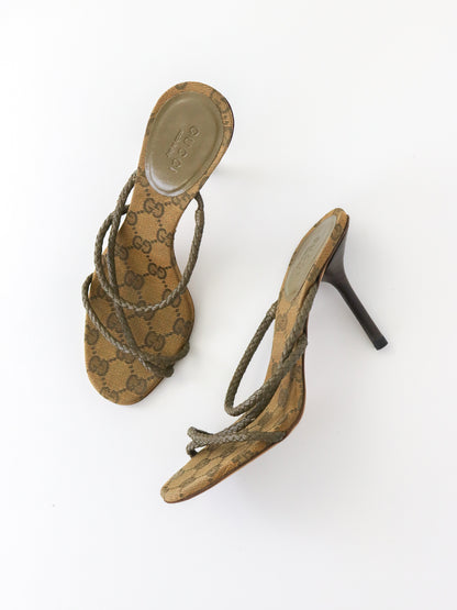 Vintage F/W 2002 Gucci by Tom Ford GG Monogram Braided Leather Mules / 35 (US 5)