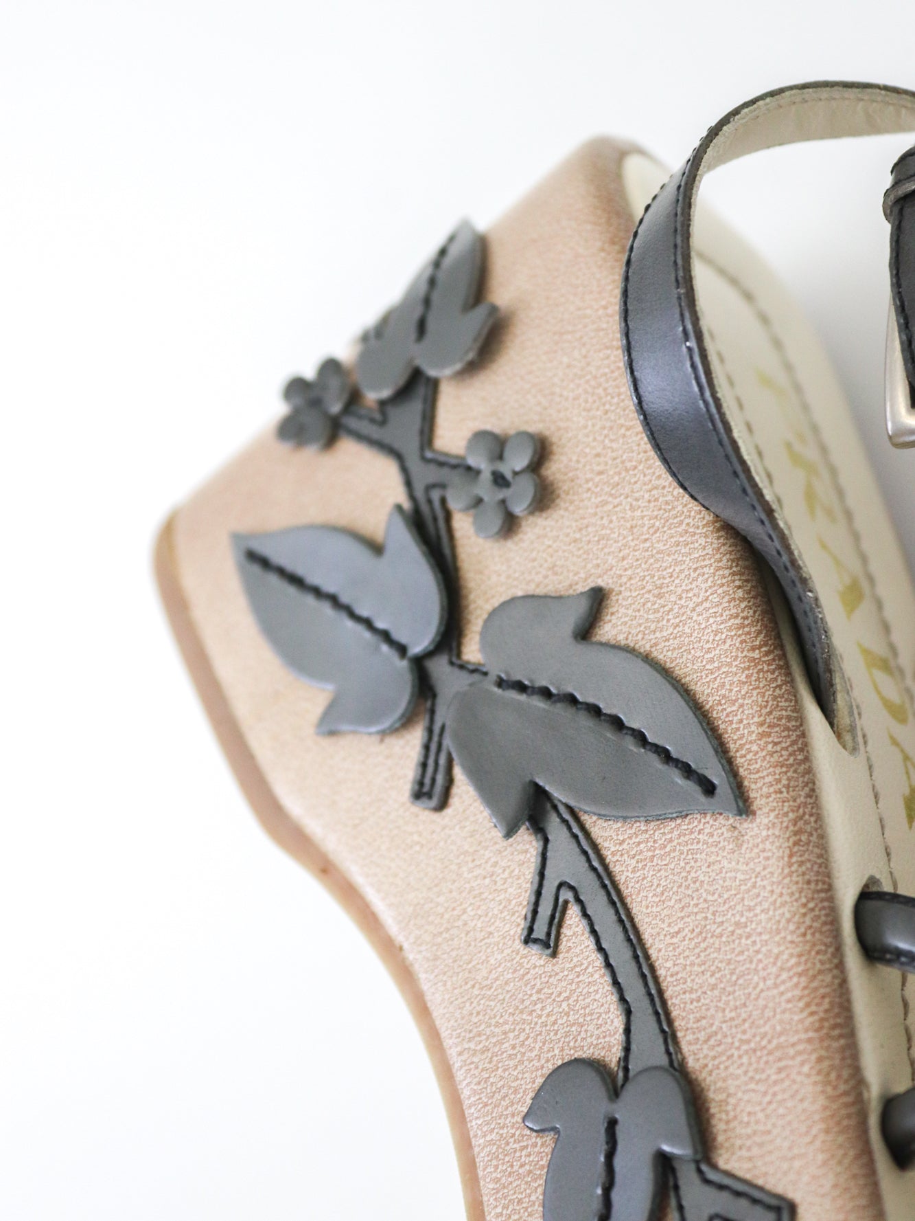 Vintage S/S 1997 Prada Floral Vine Leaf Applique Runway Wedge Sandals / 36 (US 6)