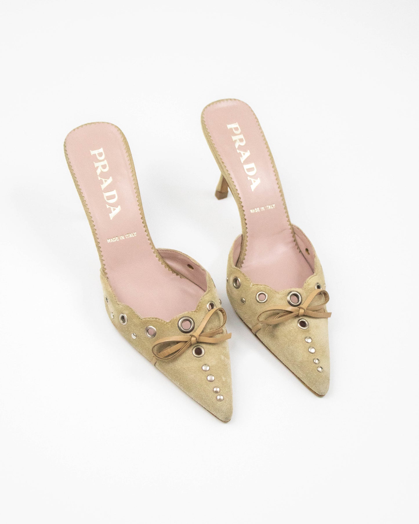 Vintage Prada Iconic Beige Suede Eyelet Bow Mule Heels / 35.5 (US 5.5)