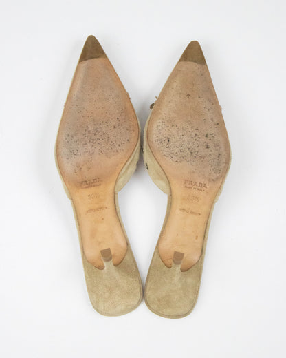 Vintage Prada Iconic Beige Suede Eyelet Bow Mule Heels / 35.5 (US 5.5)