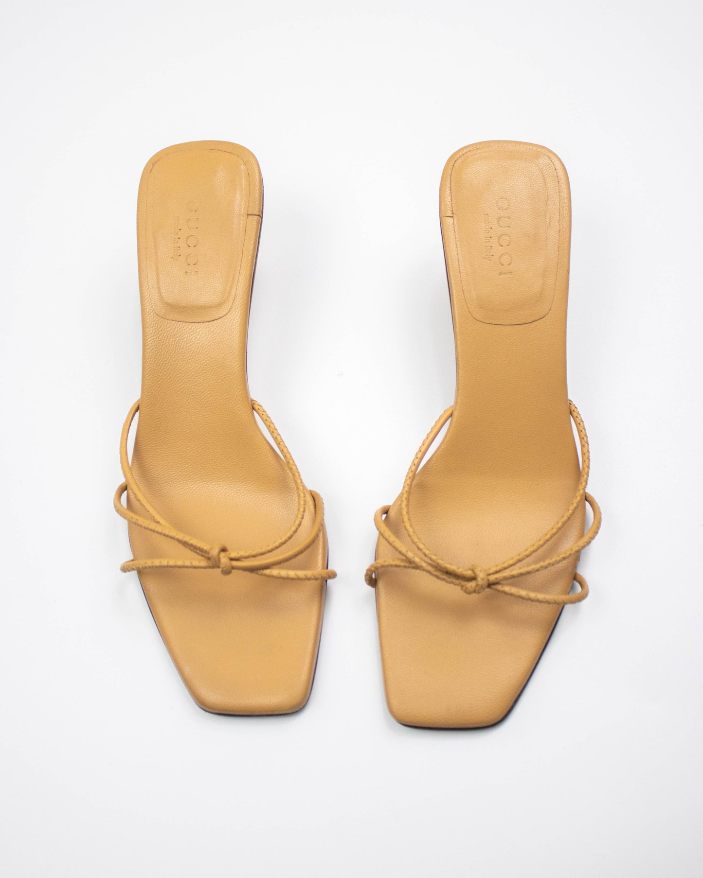 Vintage S/S 2002 Gucci by Tom Ford Beige Leather Bamboo Kitten Heel Mules / 35 (US 5)