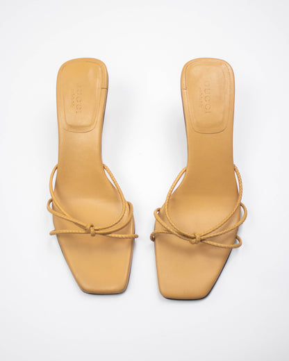 Vintage S/S 2002 Gucci by Tom Ford Beige Leather Bamboo Kitten Heel Mules / 35 (US 5)