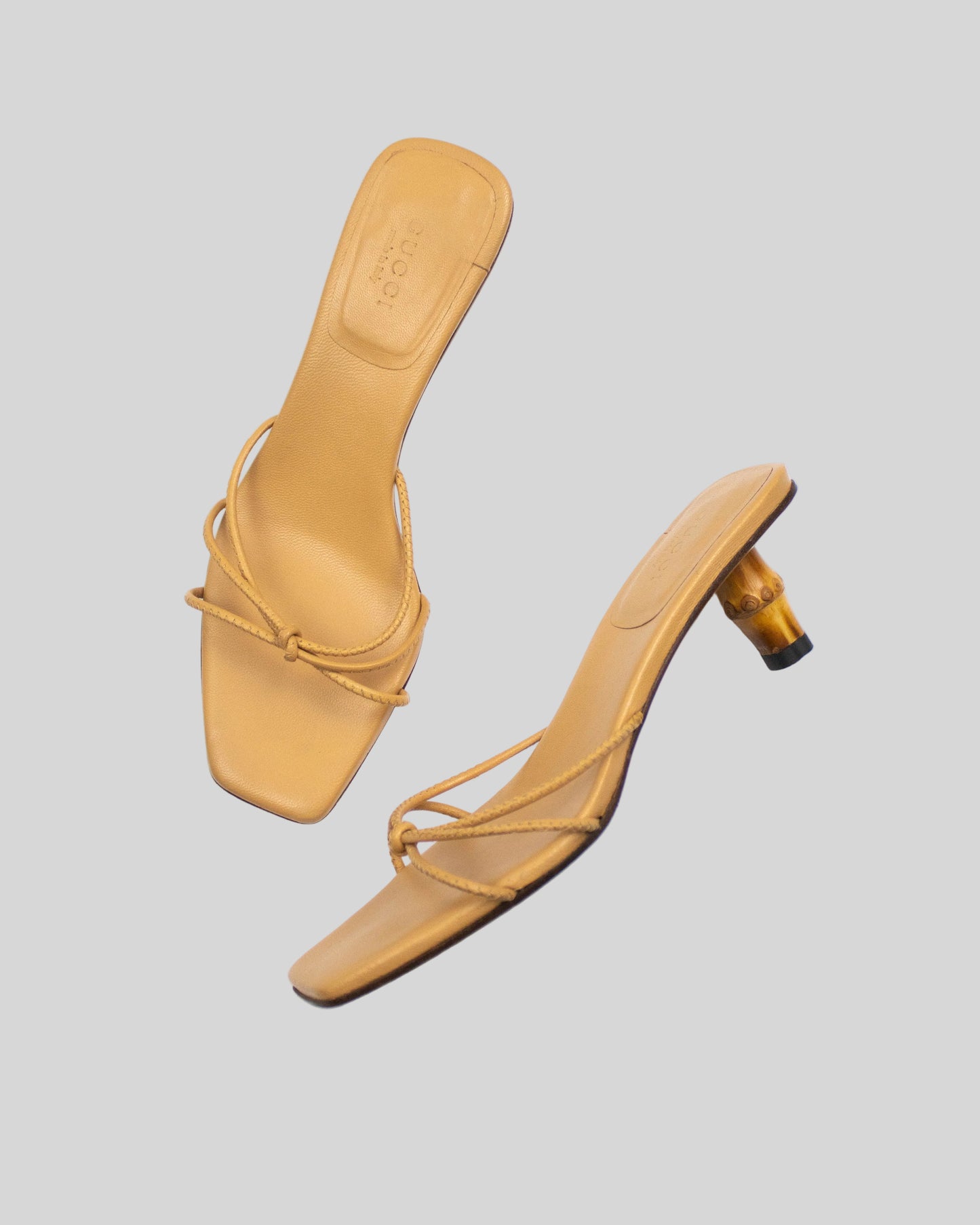 Vintage S/S 2002 Gucci by Tom Ford Beige Leather Bamboo Kitten Heel Mules / 35 (US 5)