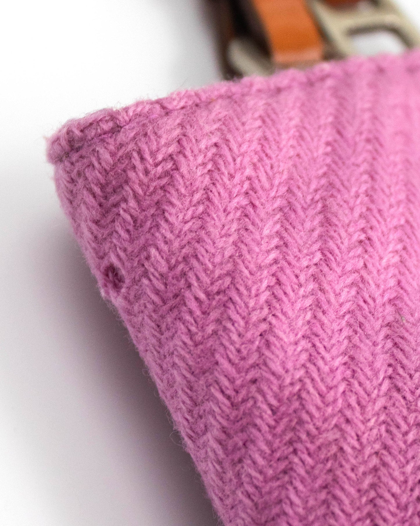 Vintage F/W 1999 Prada Pink Knit Leaf Applique Bag