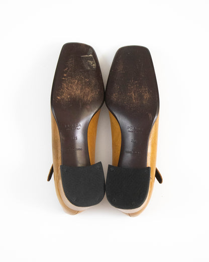 Vintage F/W 1996 Prada Antiqued Leather Mary Jane Heels / 38.5 (US 8.5)