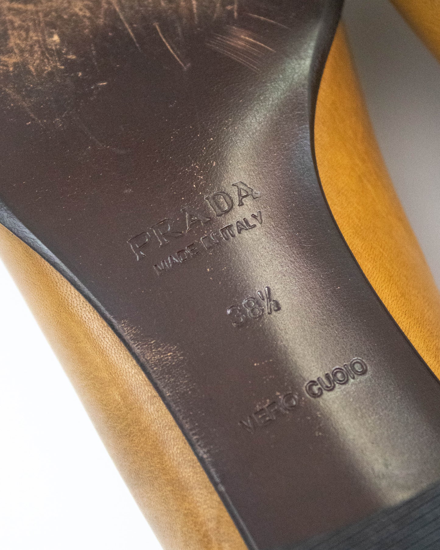 Vintage F/W 1996 Prada Antiqued Leather Mary Jane Heels / 38.5 (US 8.5)