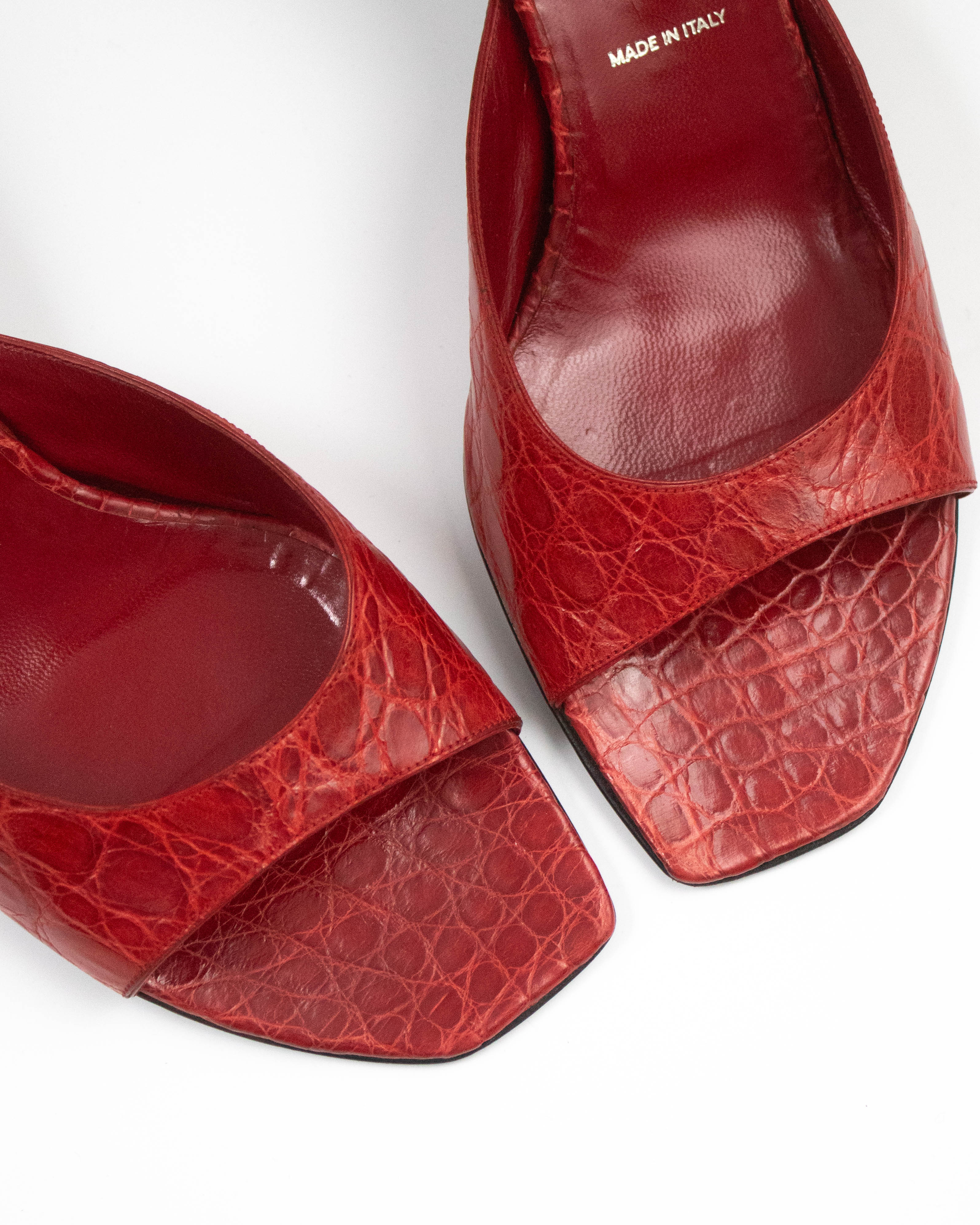 Vintage S/S 2000 Prada Red Croc Kitten Heel Mules / 38.5 (US 8.5