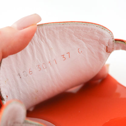 Vintage 1990s Gucci by Tom Ford Coral Orange Thong Mules Horsebit Clogs / 37 (US 7)