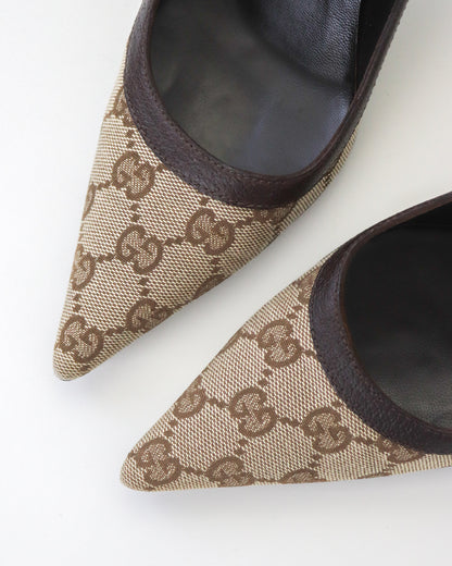 Vintage 2000s Gucci Beige GG Monogram Classic Pointed Toe Pumps / 37 (US 7)