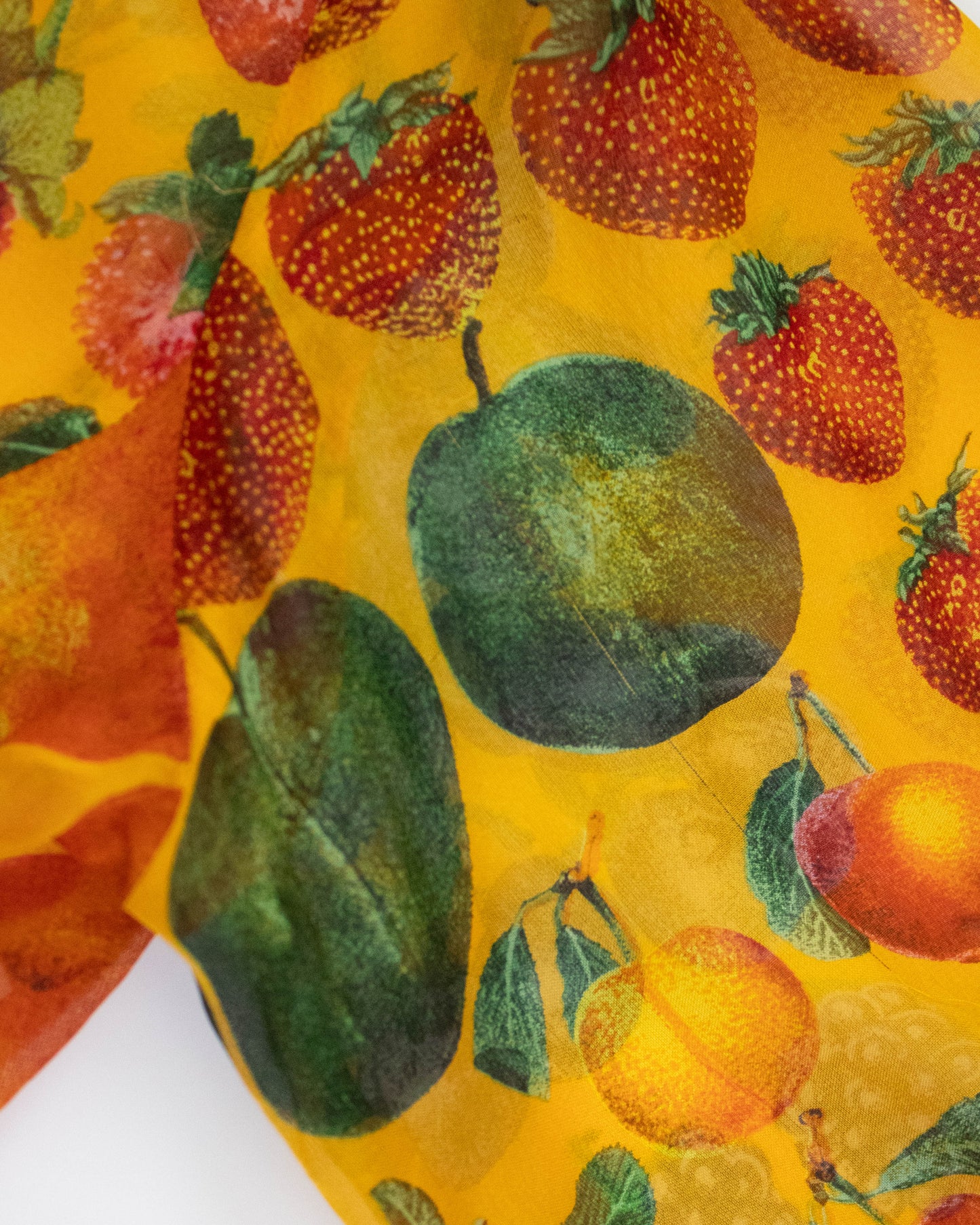 Vintage S/S 1996 Gucci by Tom Ford Fruit Print Silk Blouse / IT 42 (S-M)