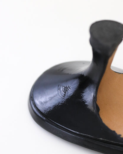 Vintage Manolo Blahnik Black Leather Kitten Heel Thong Mules / 38 (US 8)