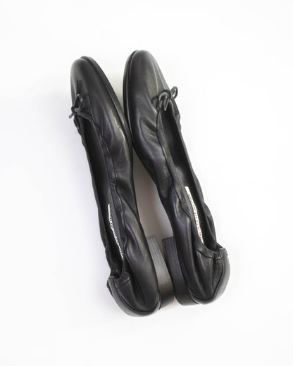 Manolo Blahnik Tobaly Black Soft Leather Ballet Flats / 35 (US 5)