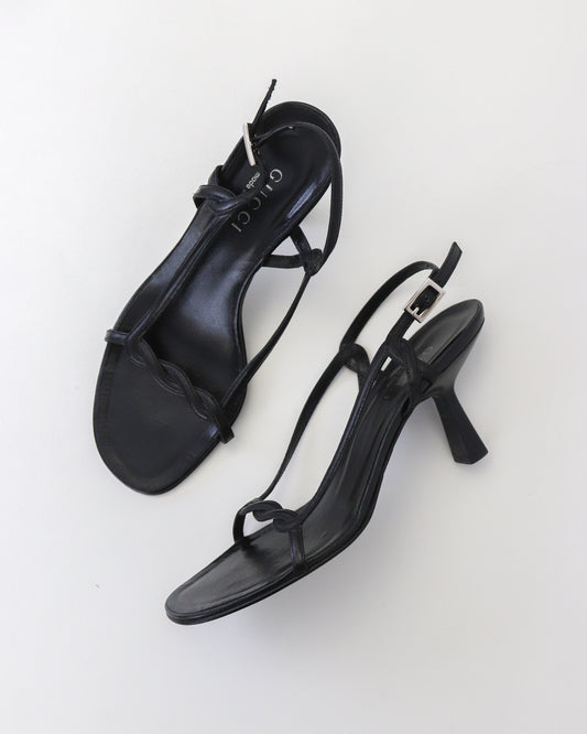 Vintage Gucci by Tom Ford Black Leather Sandals Braided Detail / 37.5 ( US 7.5)