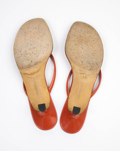 Vintage Manolo Blahnik Coral Thong Kitten Heel Mules / 38 (US 8)