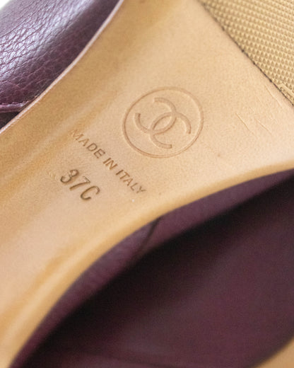 Vintage Chanel Burgundy Caviar Leather CC Logo Boots / 37 (US 7)