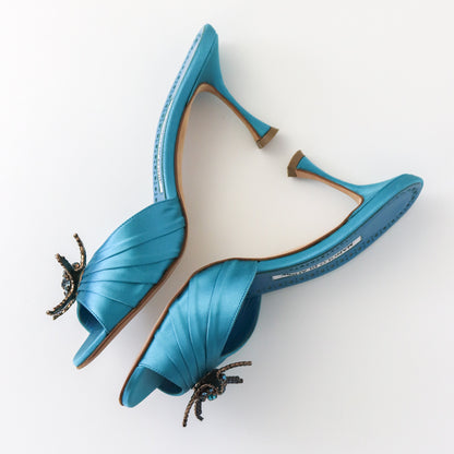 Manolo Blahnik S/S 2019 Igura Satin Mules Bejeweled Crystal Starfish Heels / 37.5 (US 7.5)