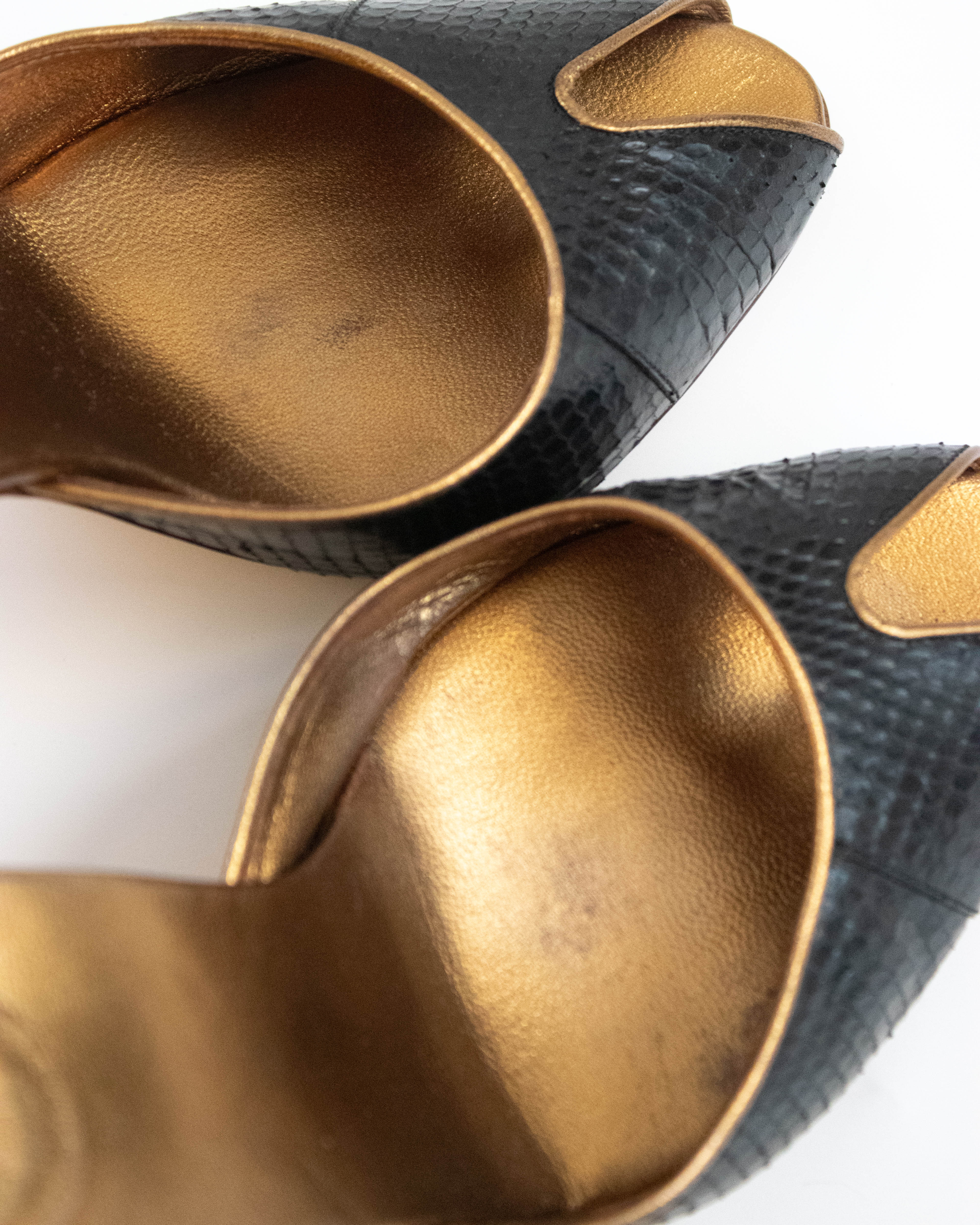 Vintage Gucci S/S 2005 Black Gold Python Mule Heels / 37 (US 7