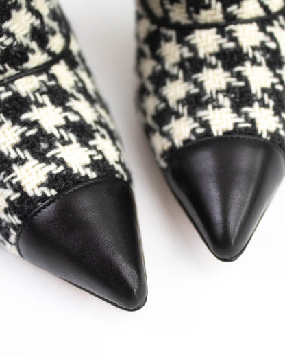 Manolo Blahnik Gagri Houndstooth Ankle Boots / 36 (US 6)