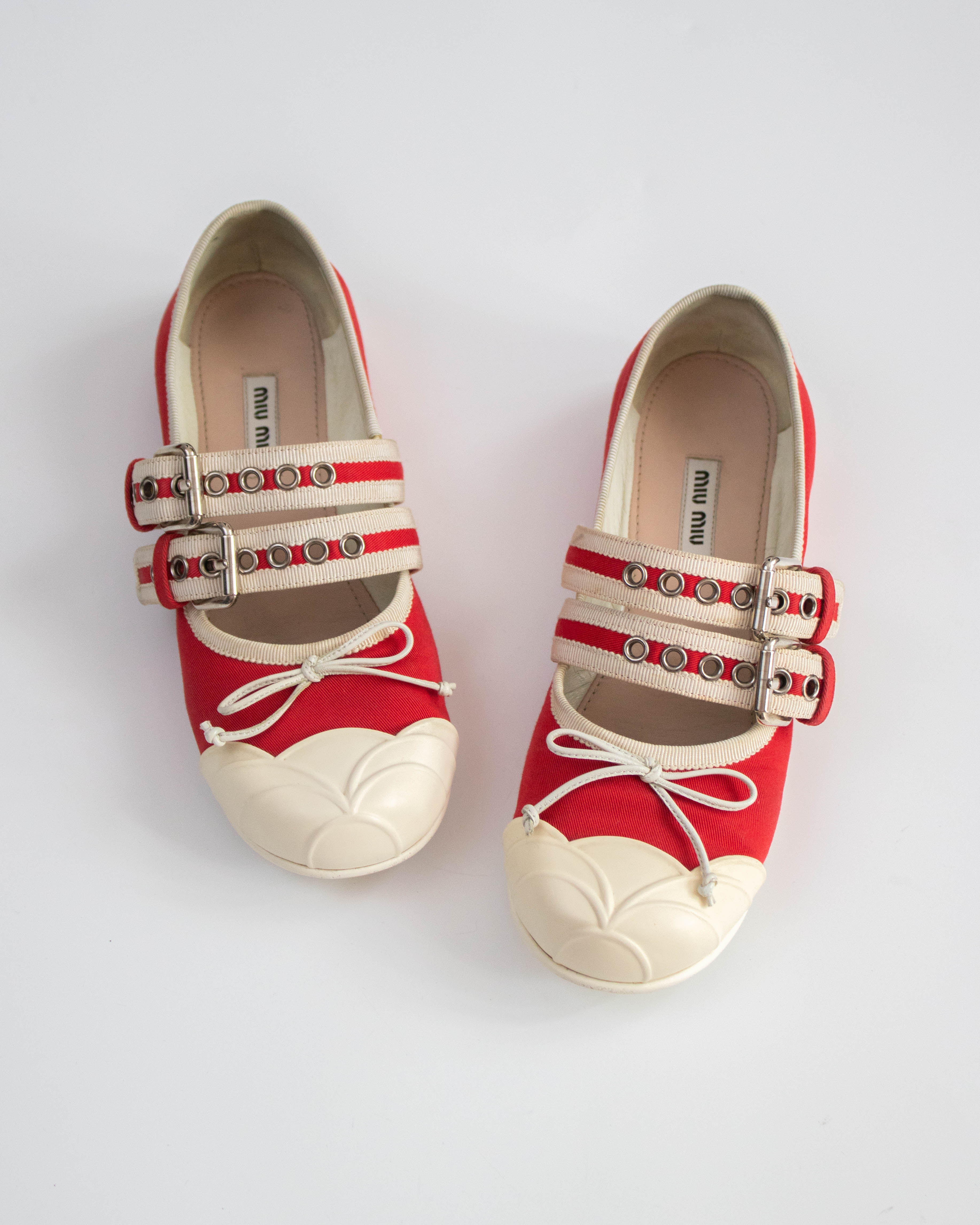 Miu Miu S/S 2016 Red White Mary Jane Ballet Flats / 36 (US 6