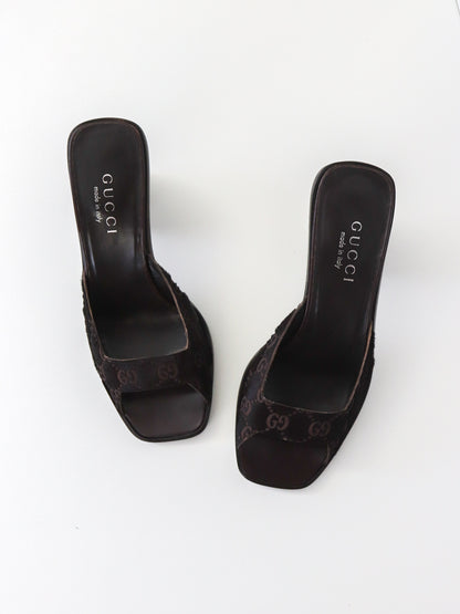 Vintage 1997 Gucci by Tom Ford Brown Fur GG Monogram Mules / 36 (US 6)